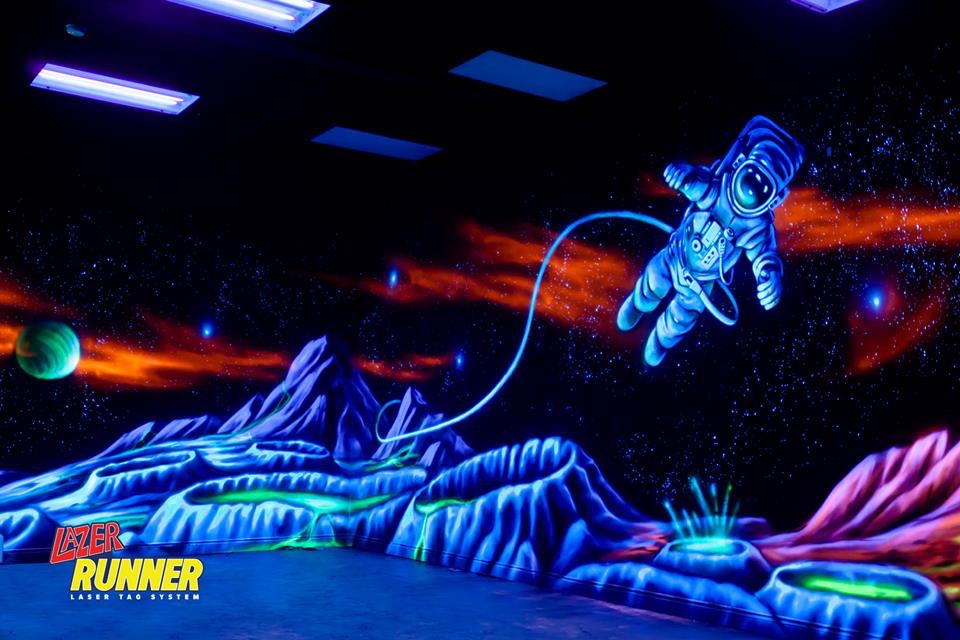 Lazer Runner arena and laser tag photo