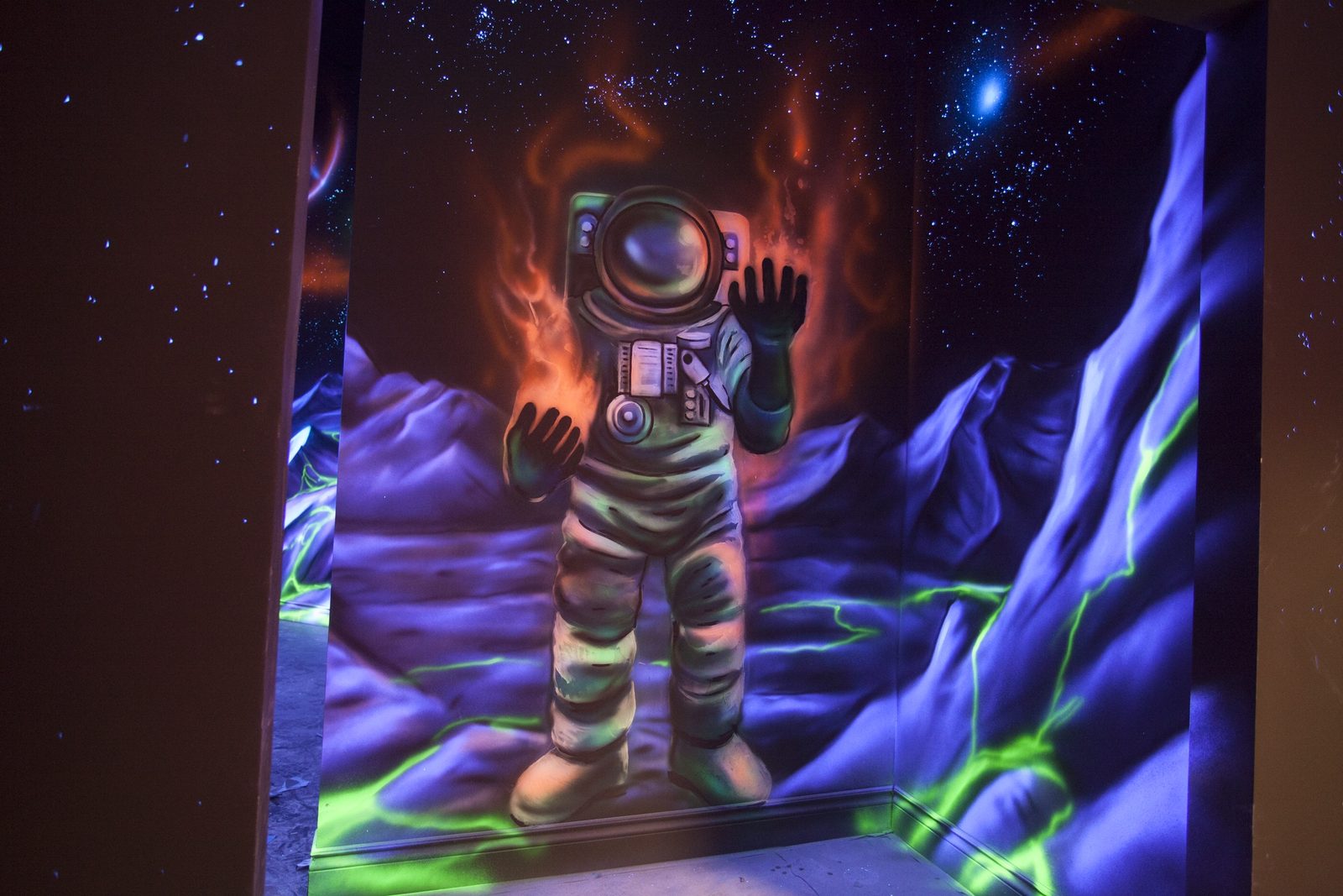 Lazer Runner arena and laser tag photo